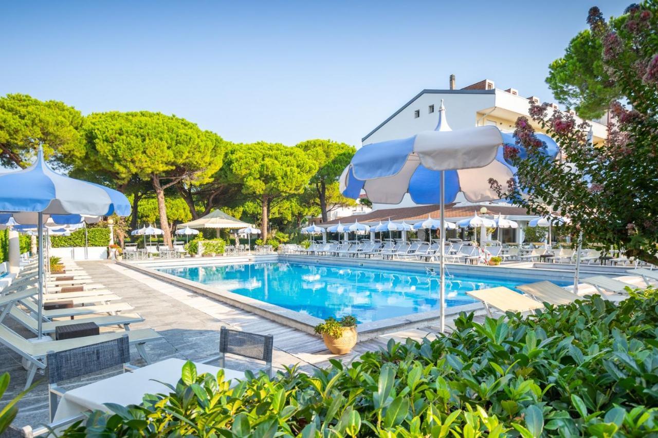 Hotel Al Cigno Lignano Sabbiadoro Zewnętrze zdjęcie
