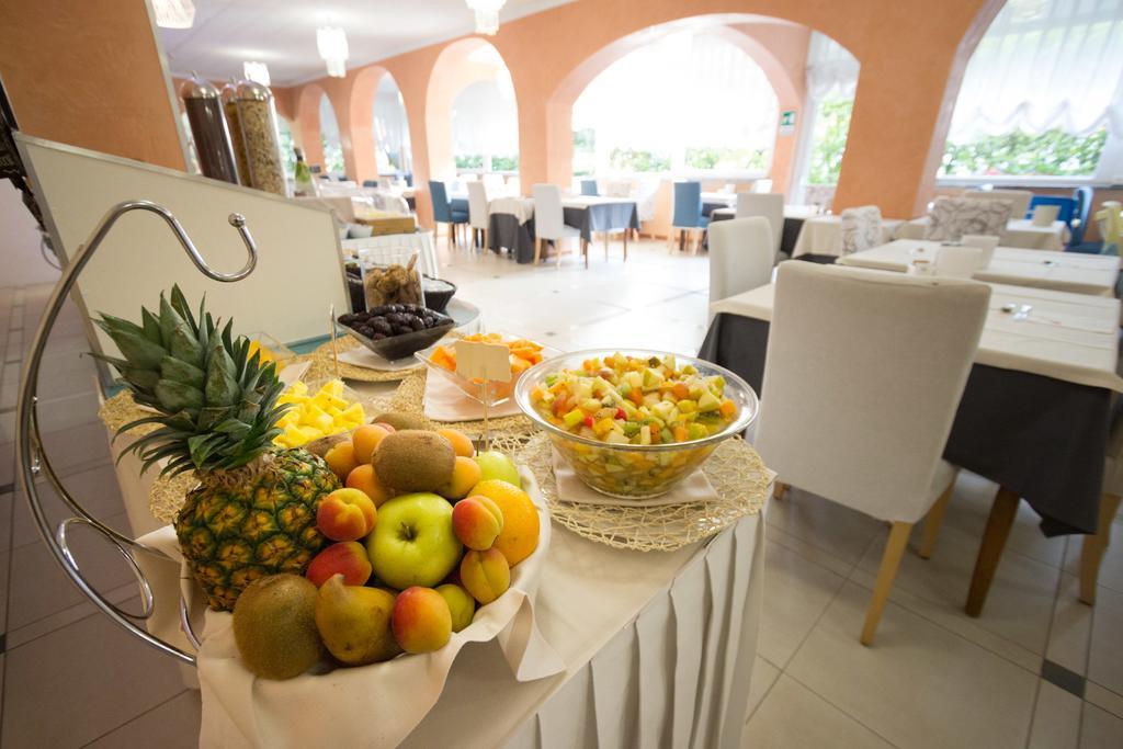 Hotel Al Cigno Lignano Sabbiadoro Zewnętrze zdjęcie