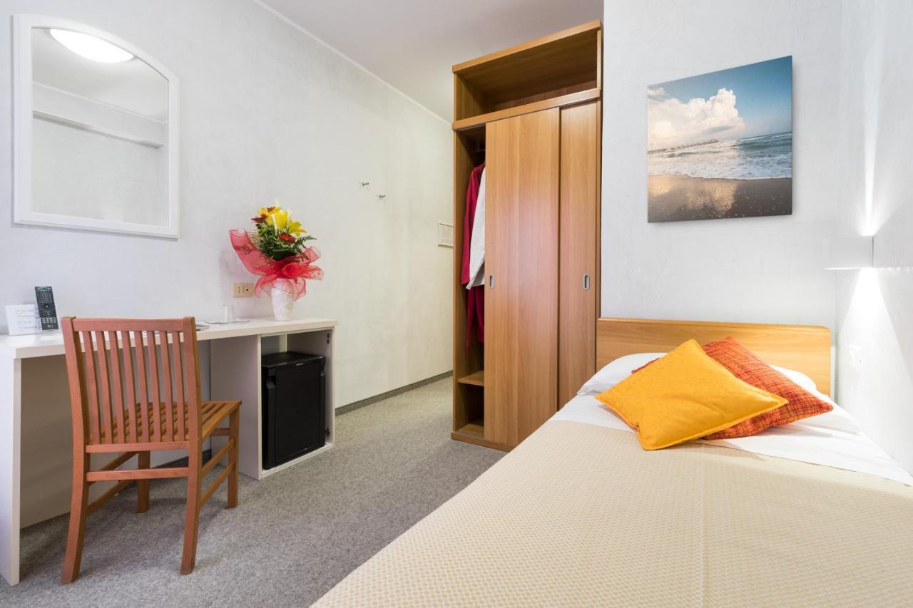 Hotel Al Cigno Lignano Sabbiadoro Zewnętrze zdjęcie